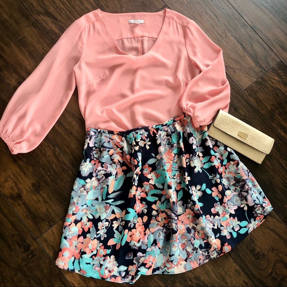 đ¨ ALL TOPS $7 đ¨ - Picture 5 of 5